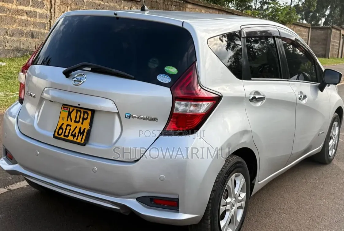 Nissan Note 2017 Silver