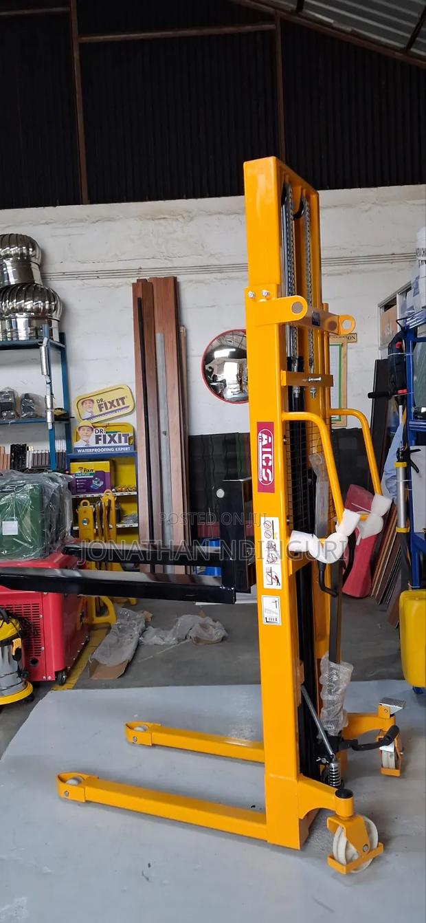 Material Handling Manual Stacker - main view