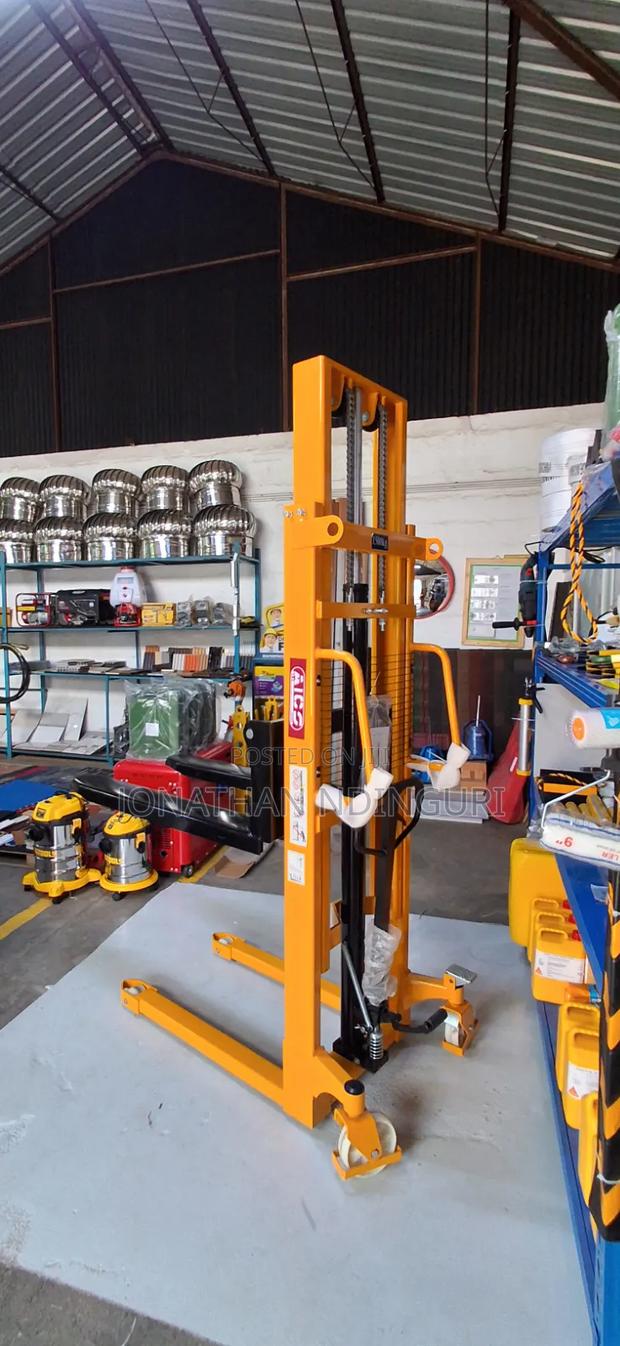 Material Handling Manual Stacker - thumbnail 2