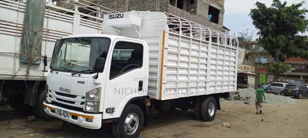 Isuzu NQR 2021 - thumbnail 2