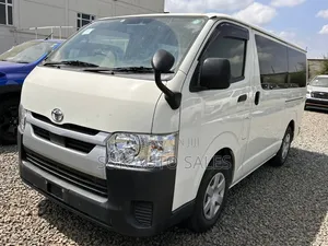Toyota HiAce 2020 White