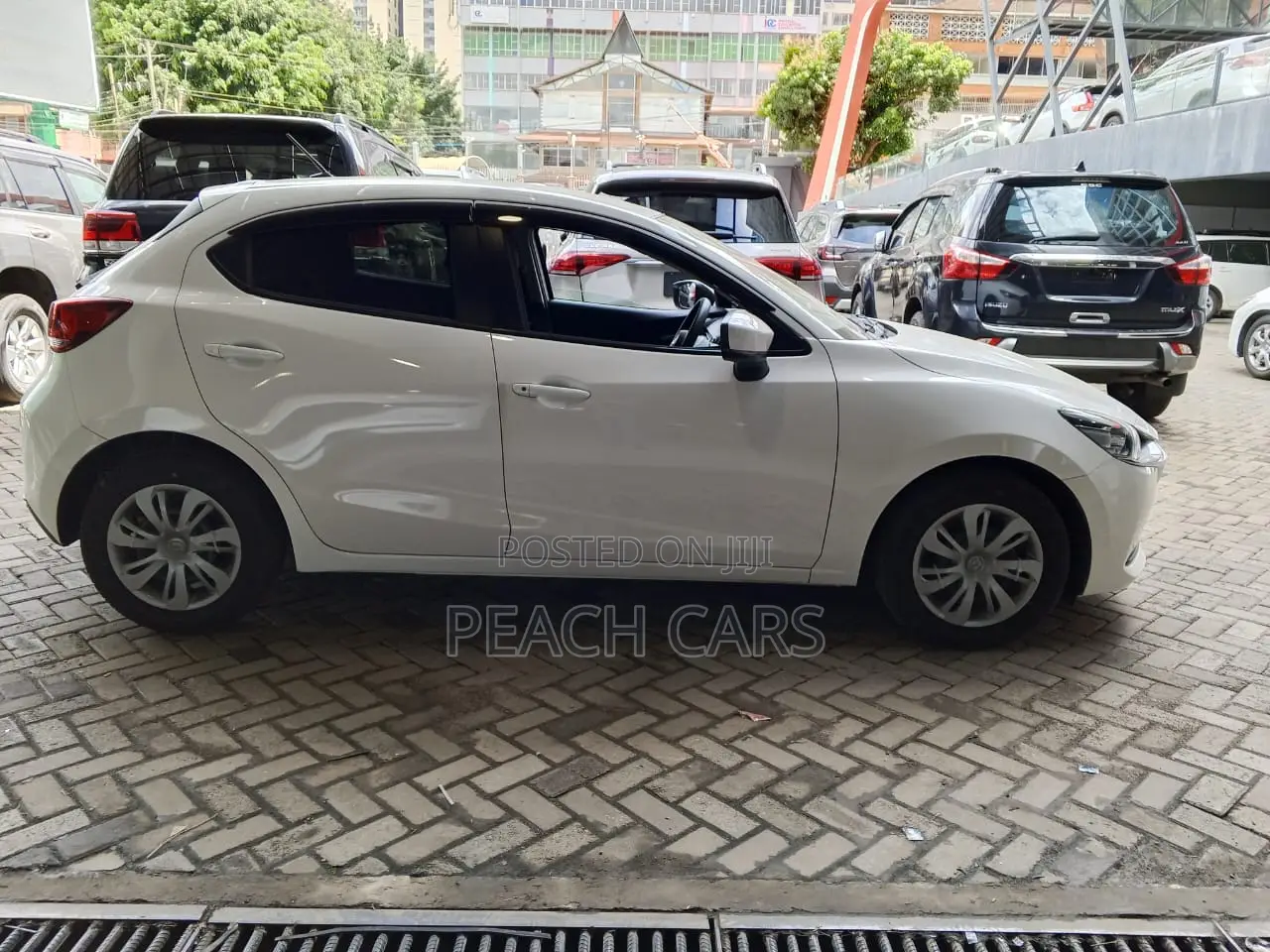 Mazda 2 2020 White
