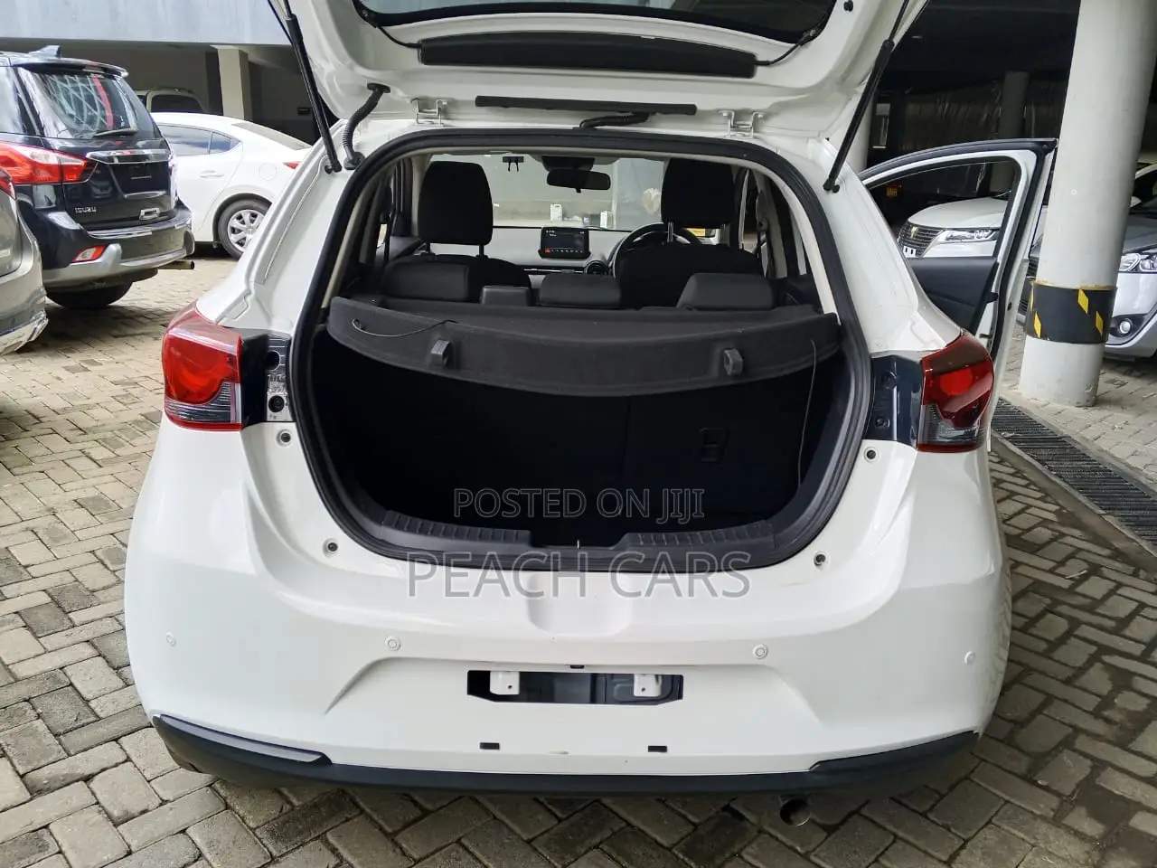 Mazda 2 2020 White