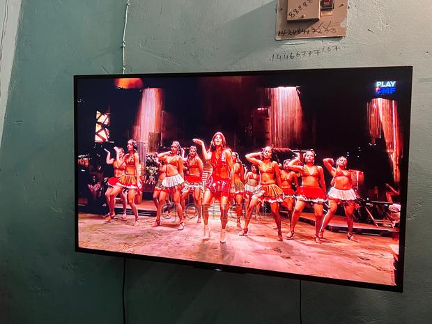 Sony 50 Inch Smart Tv - thumbnail 3