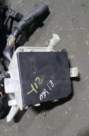 Fuse Box Mr18 Nissan Wingroad Y12