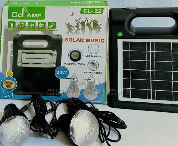 *Cclamp Cl-22 Solar Emergency Lamp With 2 Bulbs*
