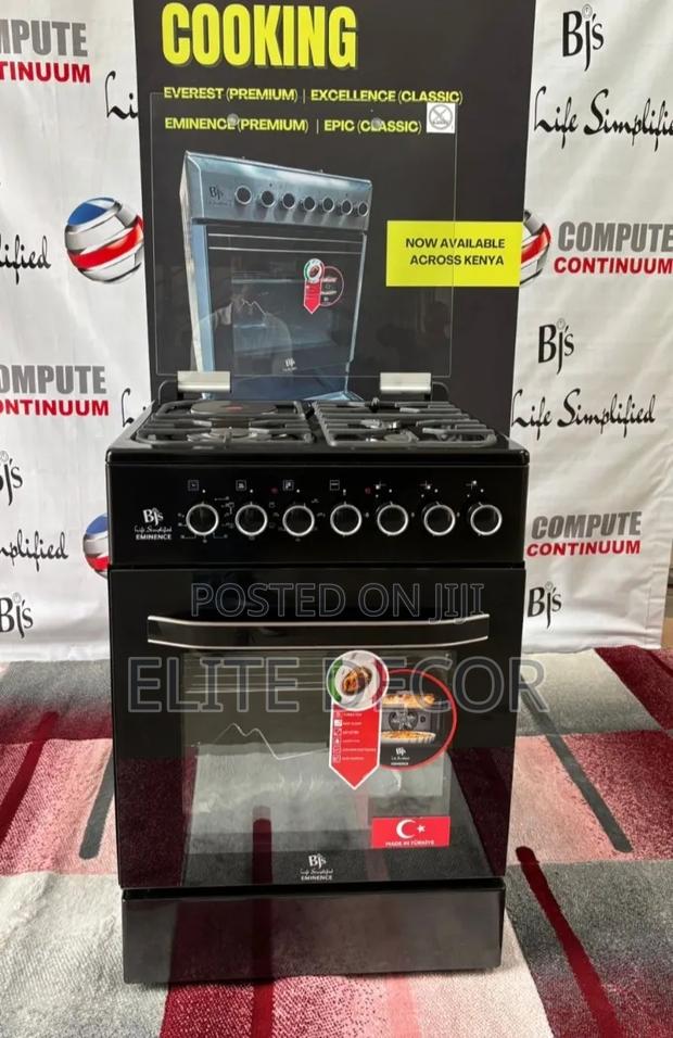 Eminence Black – 60×60 Premium Cooker
3 Gas + 1 Rapid Hot Plate