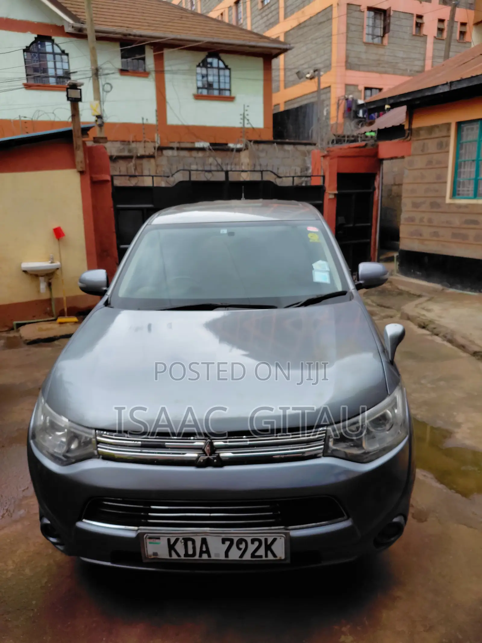 Mitsubishi Outlander 2.0 PHEV AWD 2014 Gray