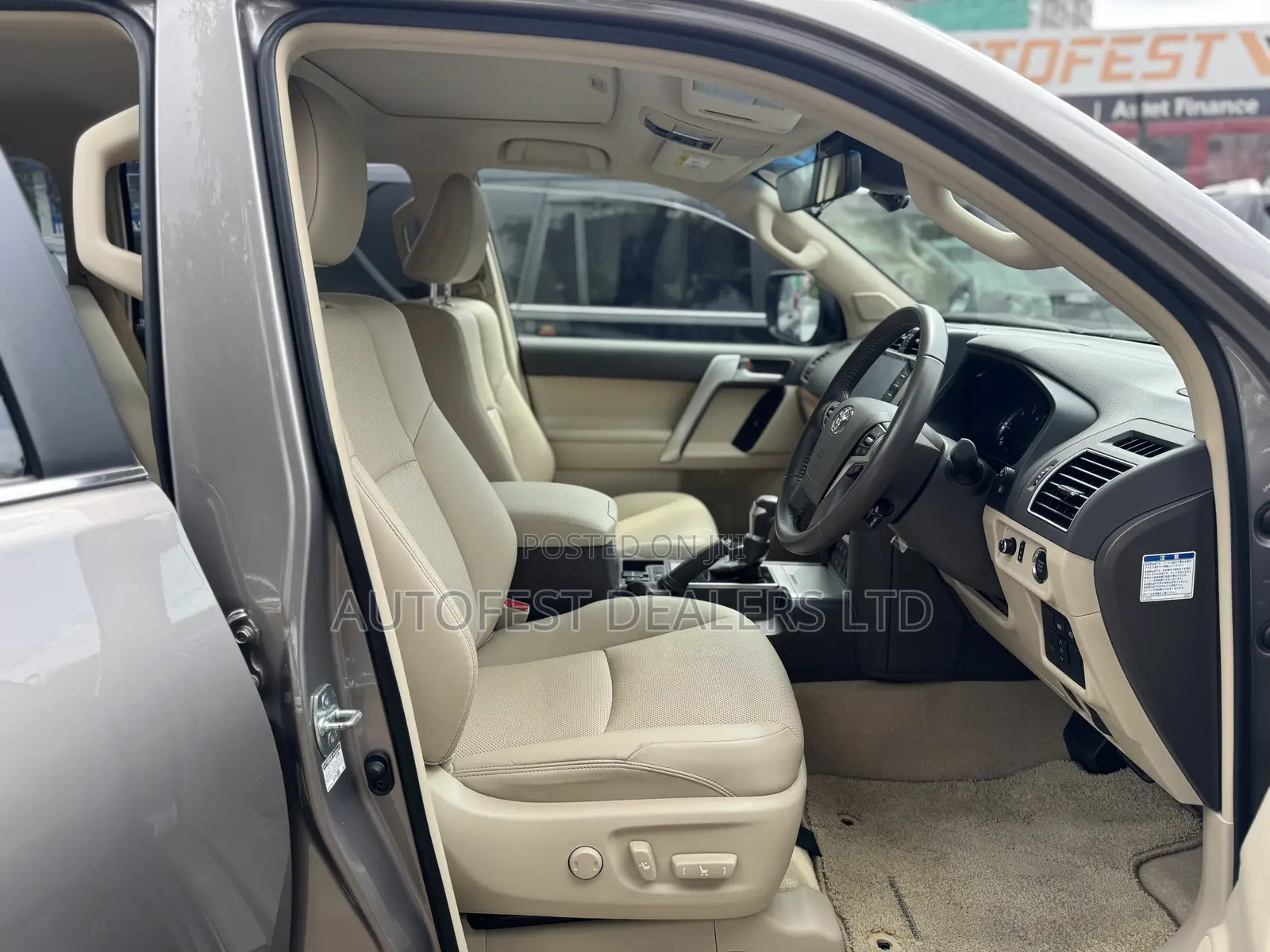 Toyota Land Cruiser Prado 2.8 2022 Brown