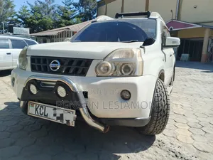Nissan X-Trail 2010 White