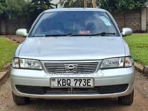 Nissan FB15 2005 Silver