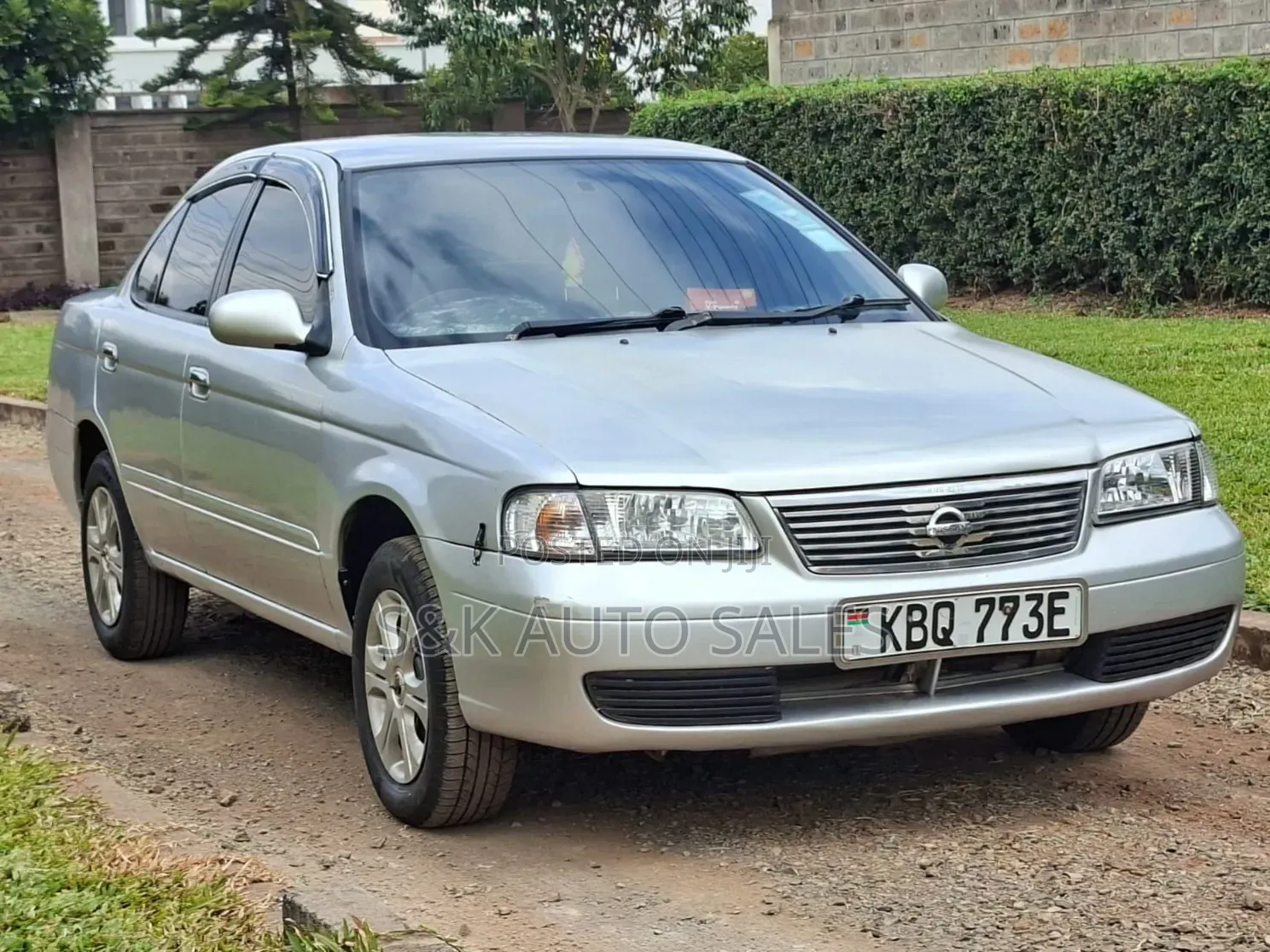 Nissan FB15 2005 Silver