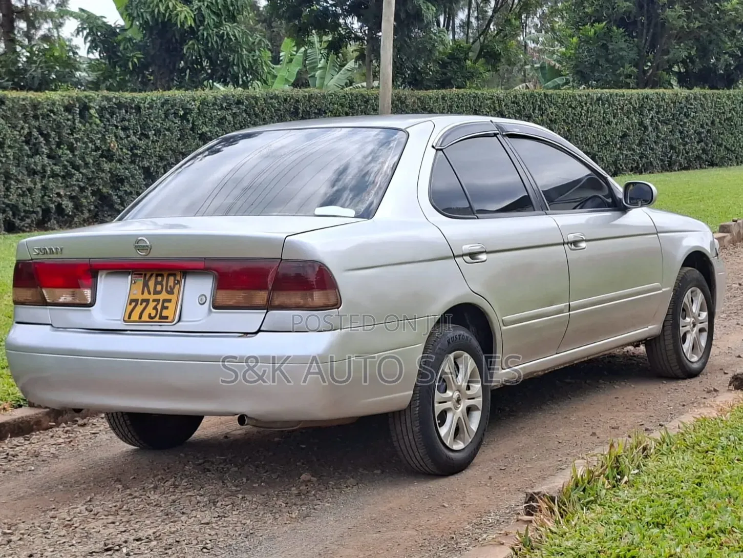 Nissan FB15 2005 Silver