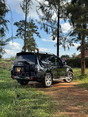 Mitsubishi Shogun 2016 Black