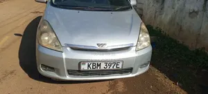 Toyota Wish 2004 Silver
