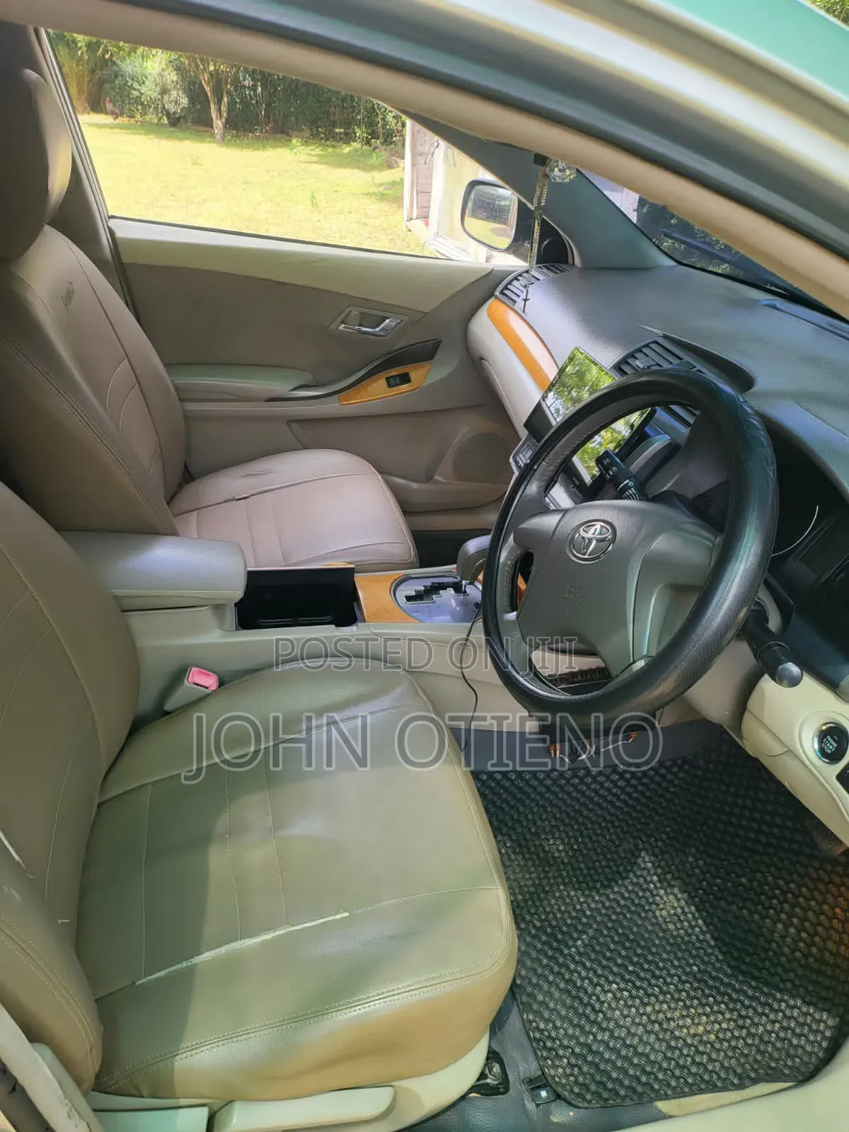 Toyota Wish 2004 Silver