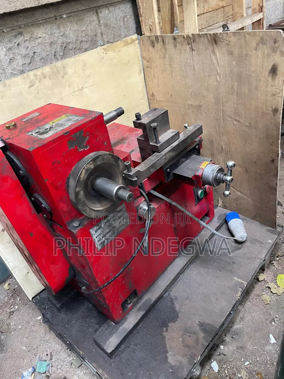 Brake Drum/Disc Skimming Machine
