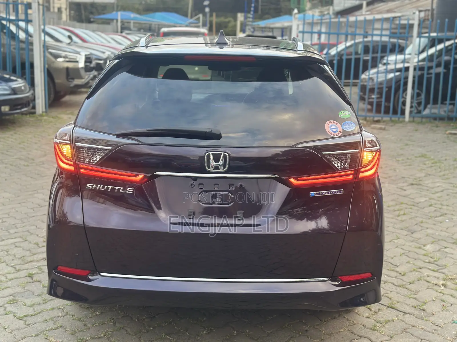Honda Fit Shuttle 1.5 Hybrid 2WD 2019 Maroon
