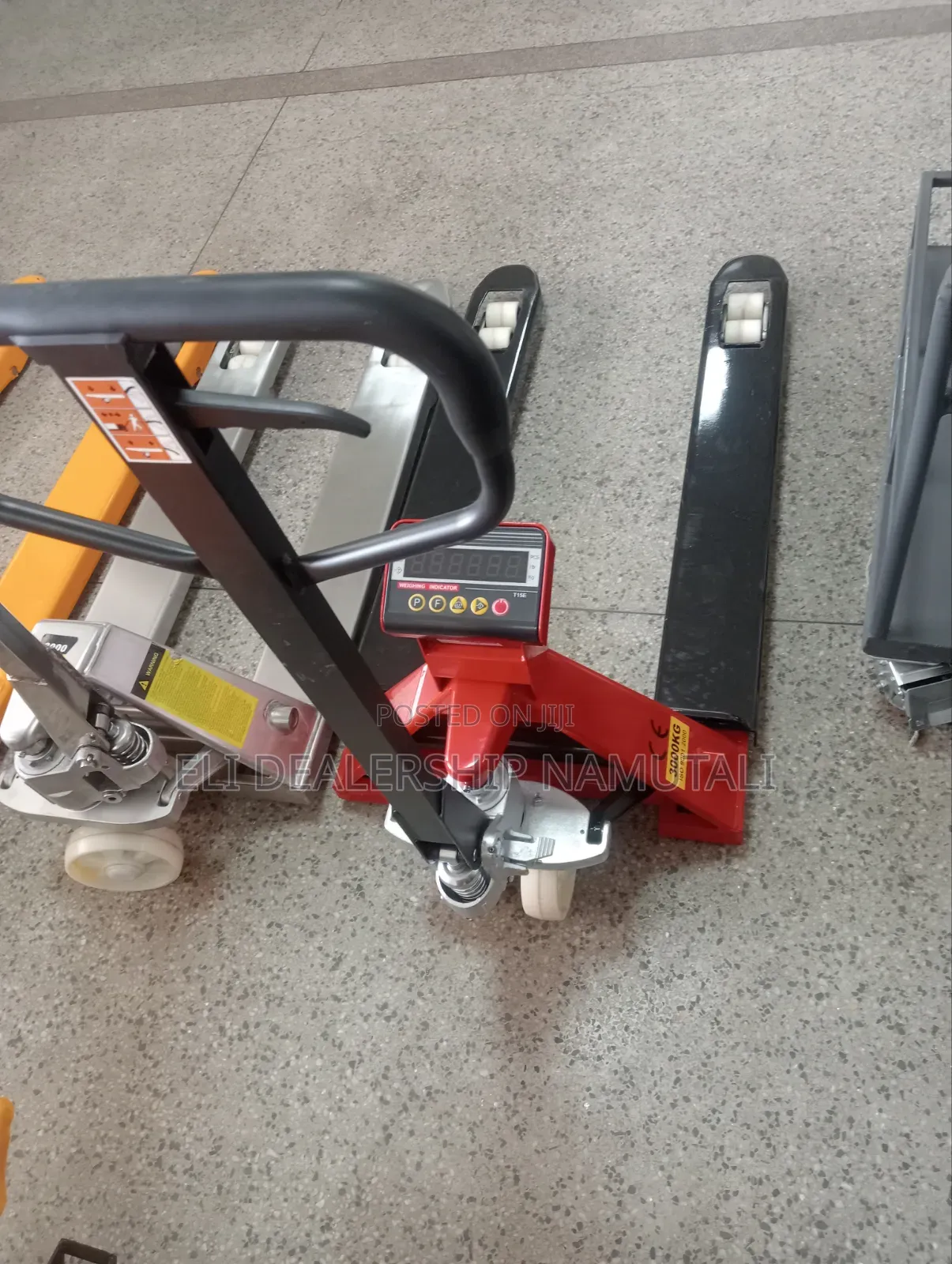 Durable Industrial Pallet Jack With Hydraulic Lift/3 Tonne