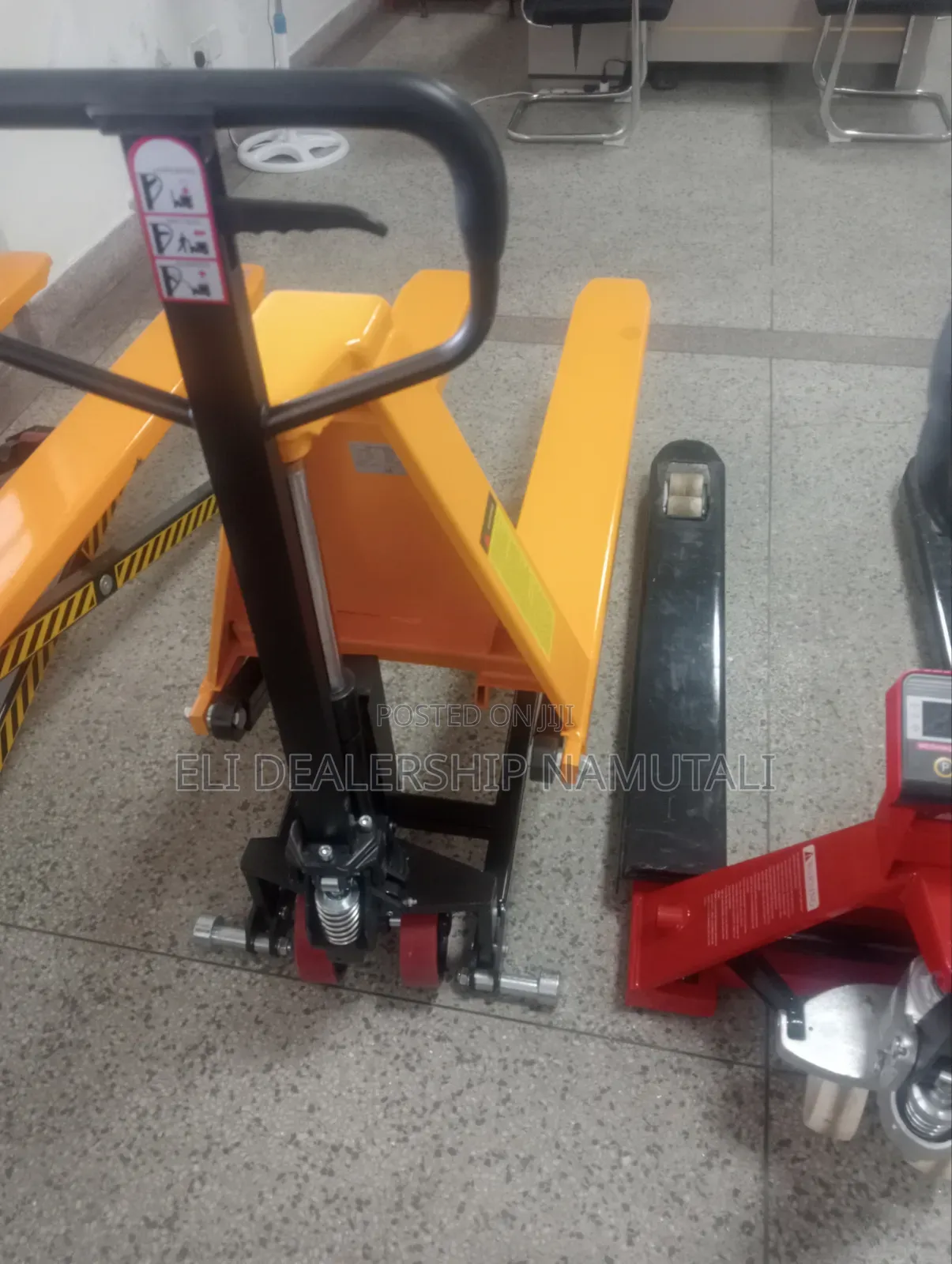 Heavy Duty New Arrival Pallet Truck In Stock 3 Tonne