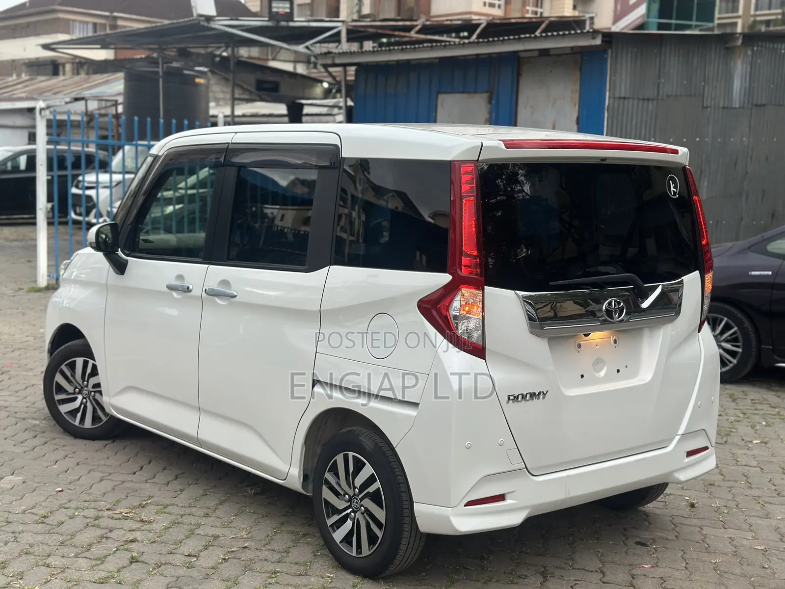 Toyota Roomy 2019 Pearl