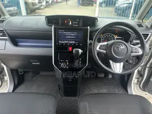 Toyota Roomy 2019 Pearl