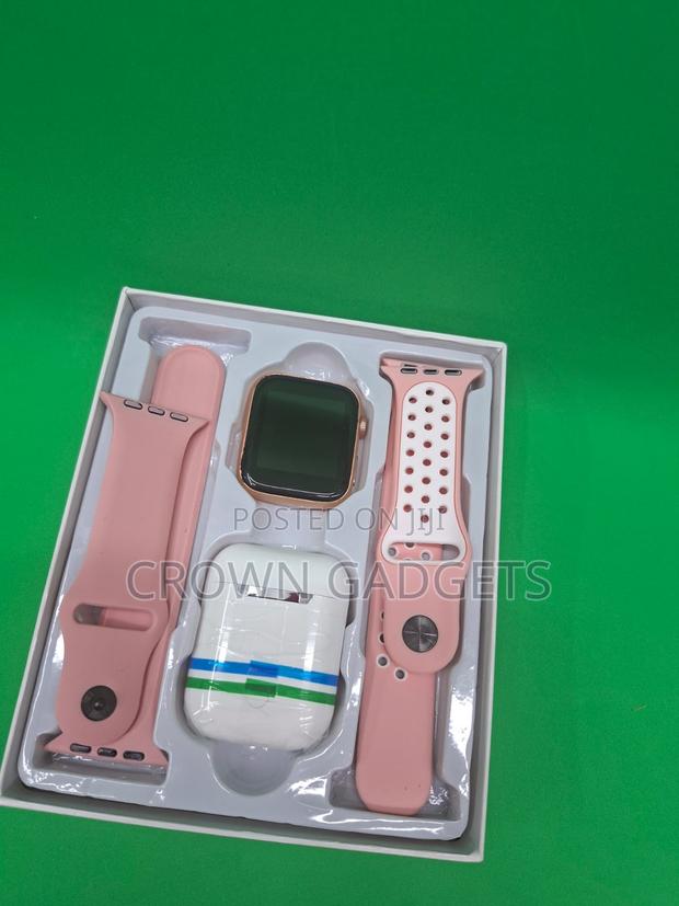 W26 Pro Max Bluetooth Calling Watch With Wireless Earbuds - thumbnail 3