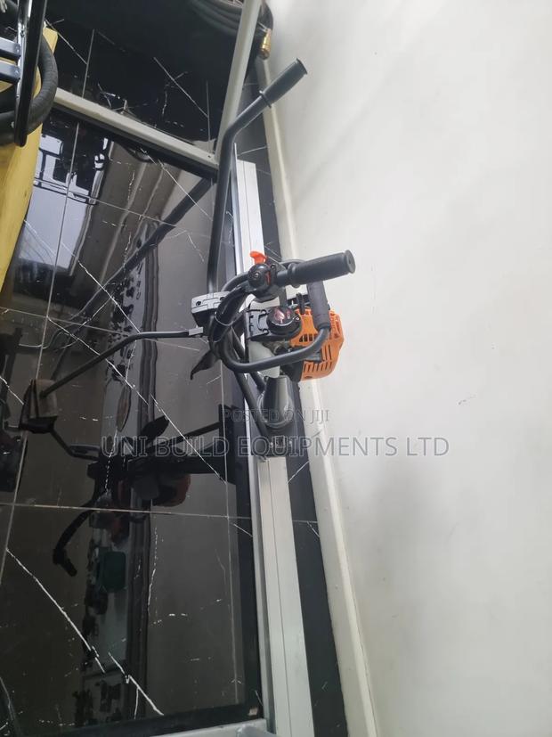 Walk Behind Power Screed