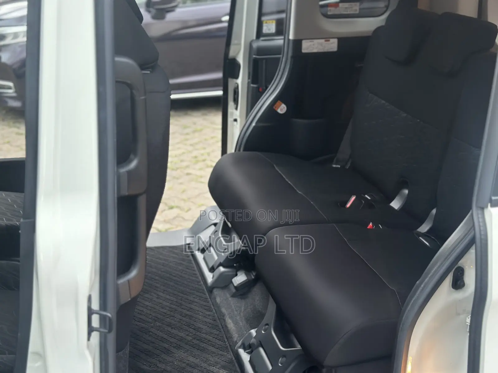 Toyota Tank 1.0 G-T FWD 2019 White