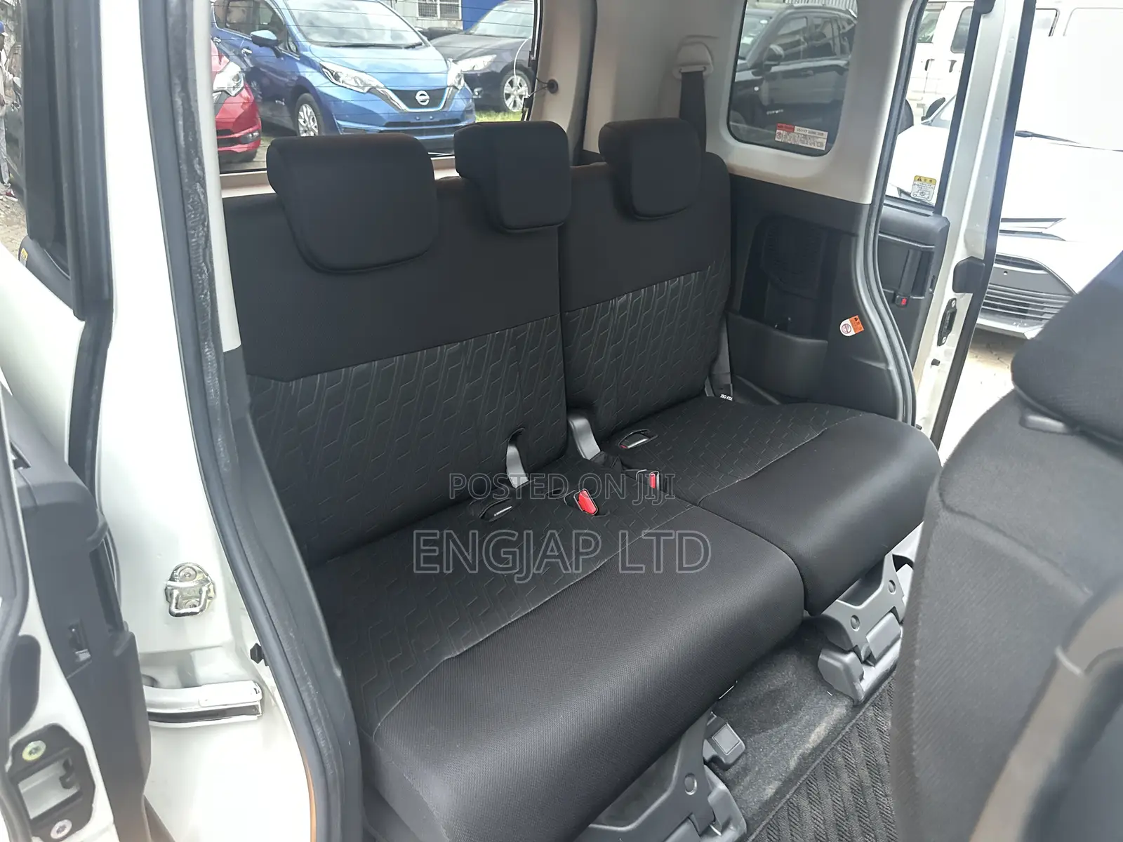 Toyota Tank 1.0 G-T FWD 2019 White