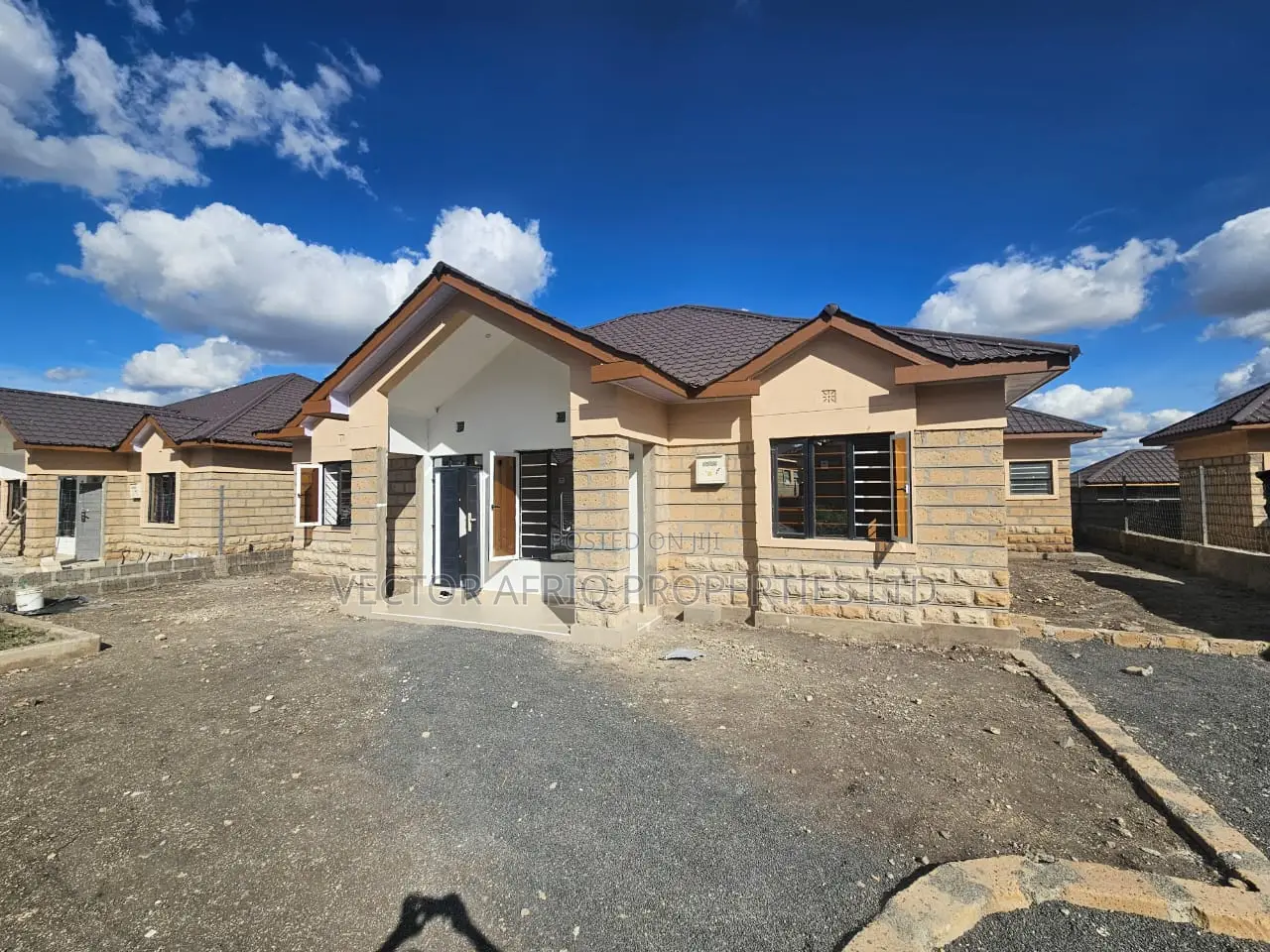 3bdrm Bungalow in Kitengela for sale