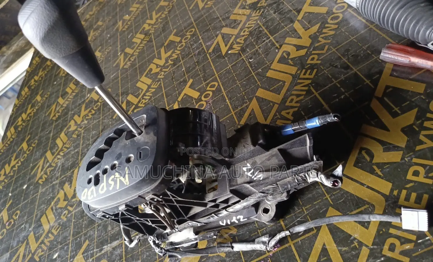 Gear Lever Toyota Vitz Nsp130
