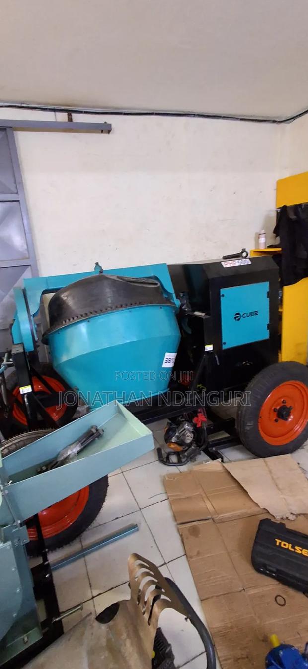 Heavy Duty Diesel Concrete Mixer - thumbnail 2