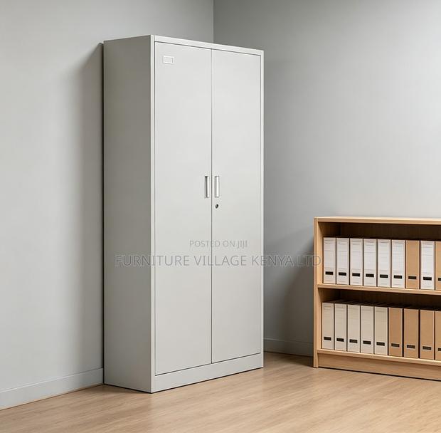 Lockable Heavy Duty Steel Storage Cabinet - thumbnail 4