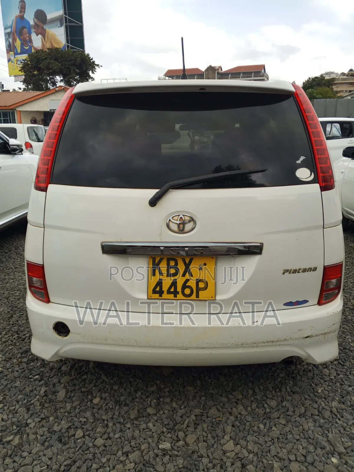 Toyota ISIS 2006 White
