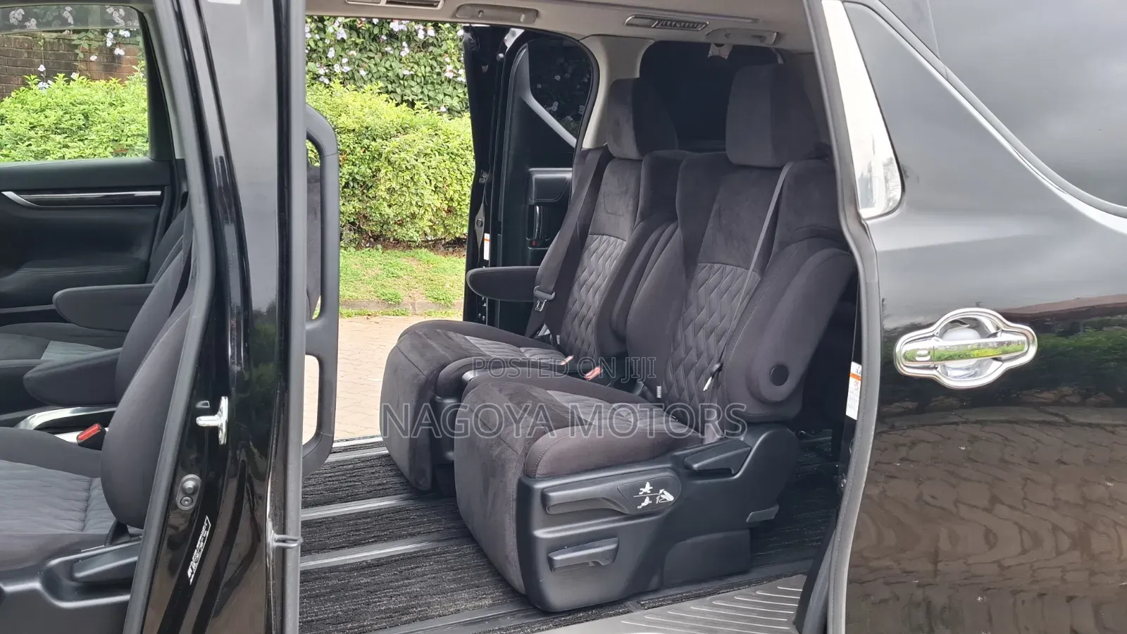 Toyota Alphard 2019 Black