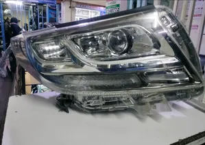 Toyota Alphard 2018 Headlight