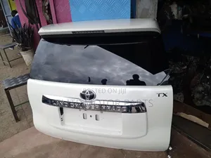 Toyota Prado 2018 Tailigate.