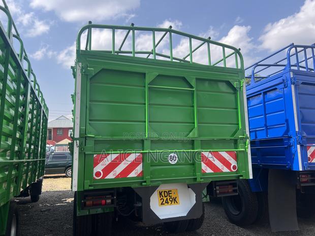 2021 Isuzu FTR - thumbnail 5