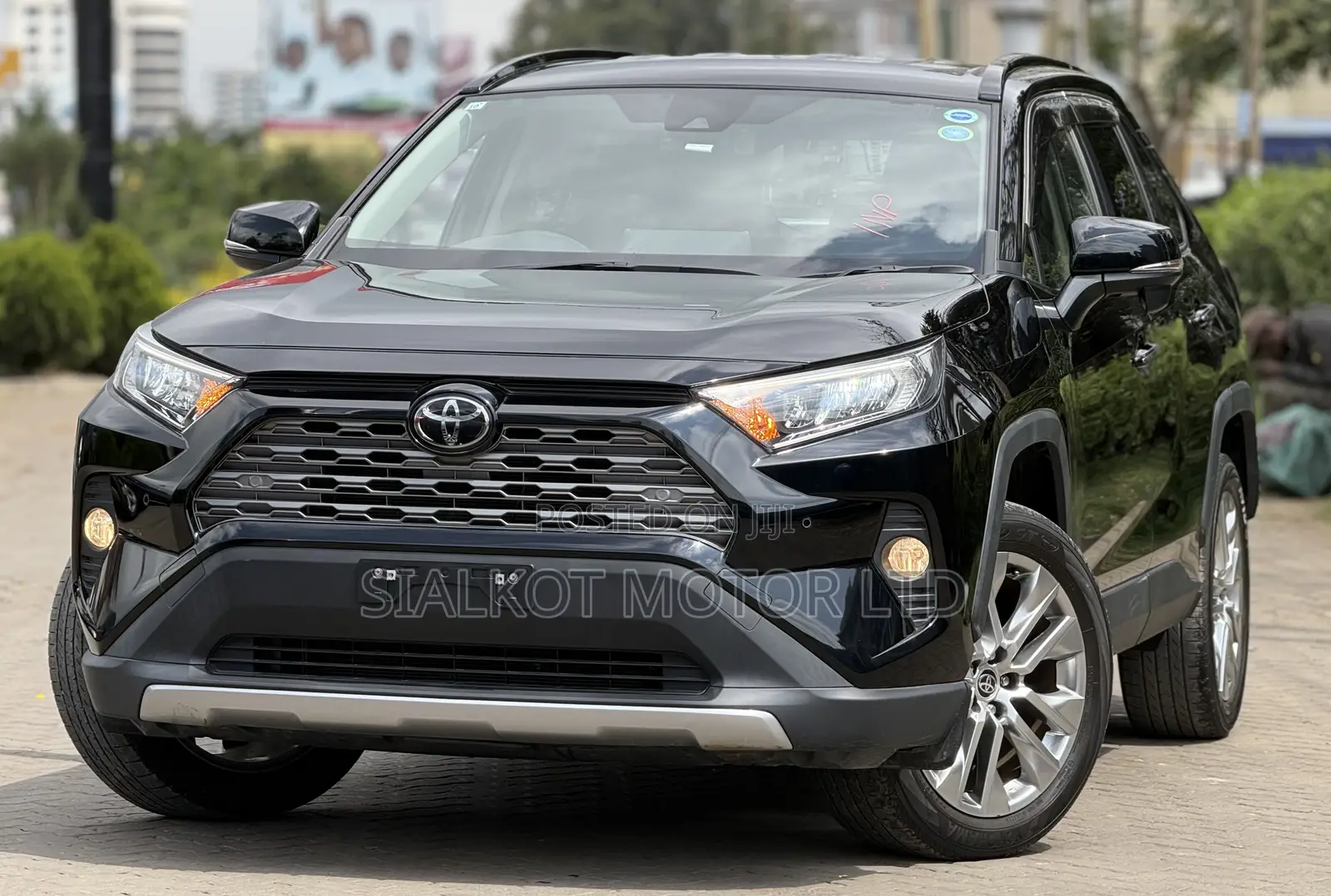 Toyota RAV4 LE AWD 2019 Black