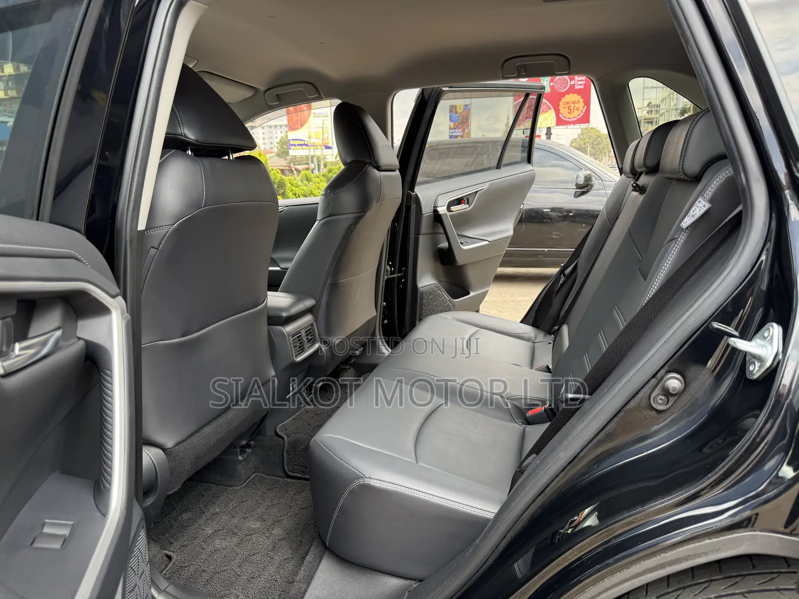 Toyota RAV4 LE AWD 2019 Black