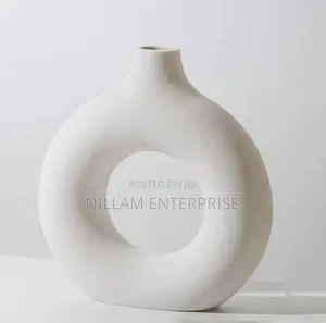 Doughnut-Shape Flower Vase*