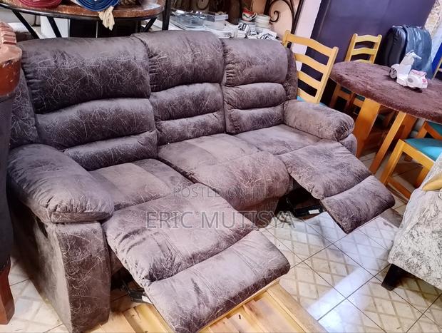 Refurbished Recliners - thumbnail 4
