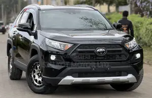 Toyota RAV4 Adventure 2019 Black
