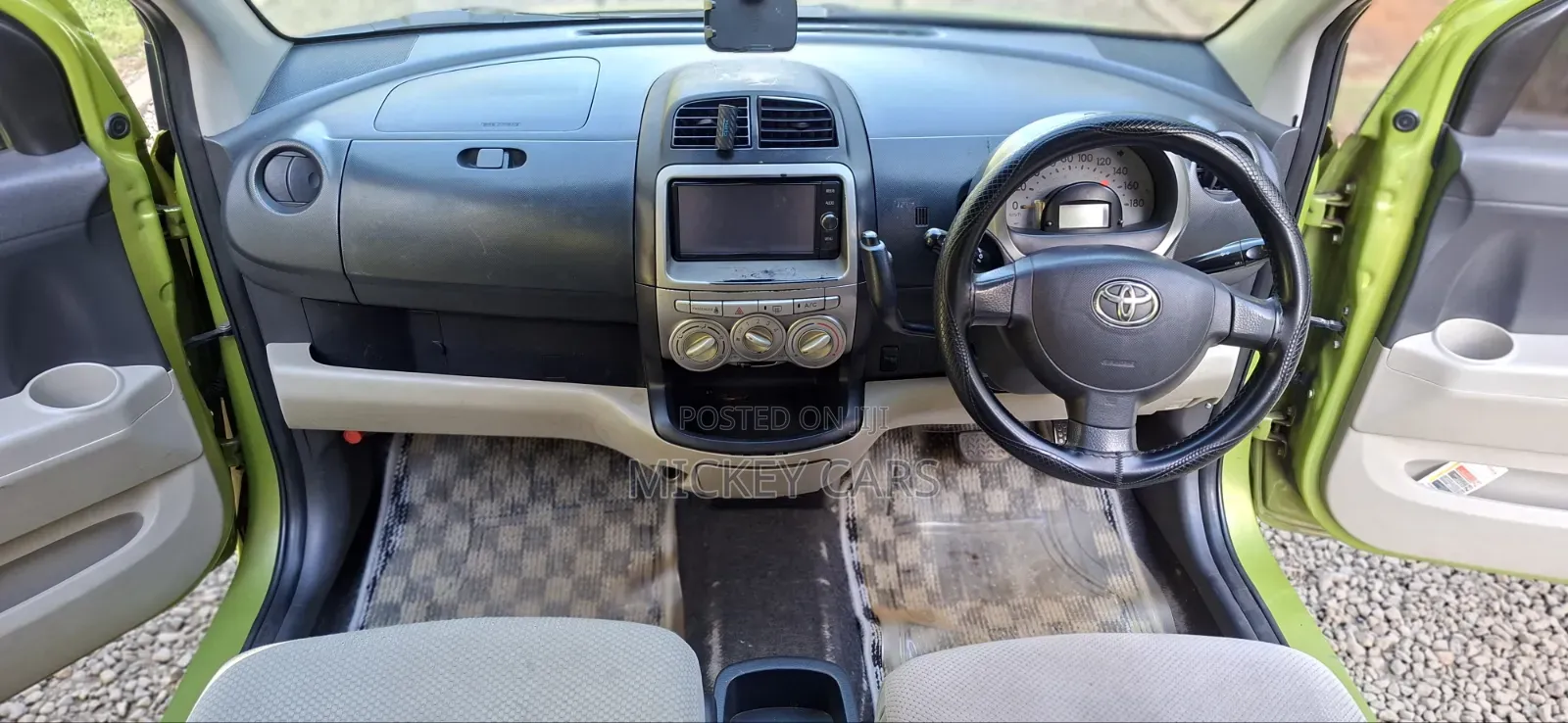 Toyota Passo 2007 Green