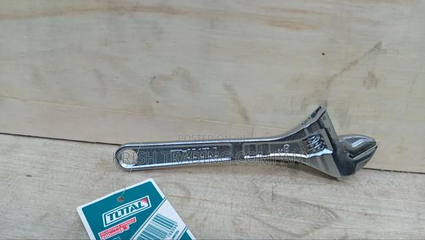 8" Adjustable Wrench