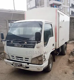 Isuzu NHR Local