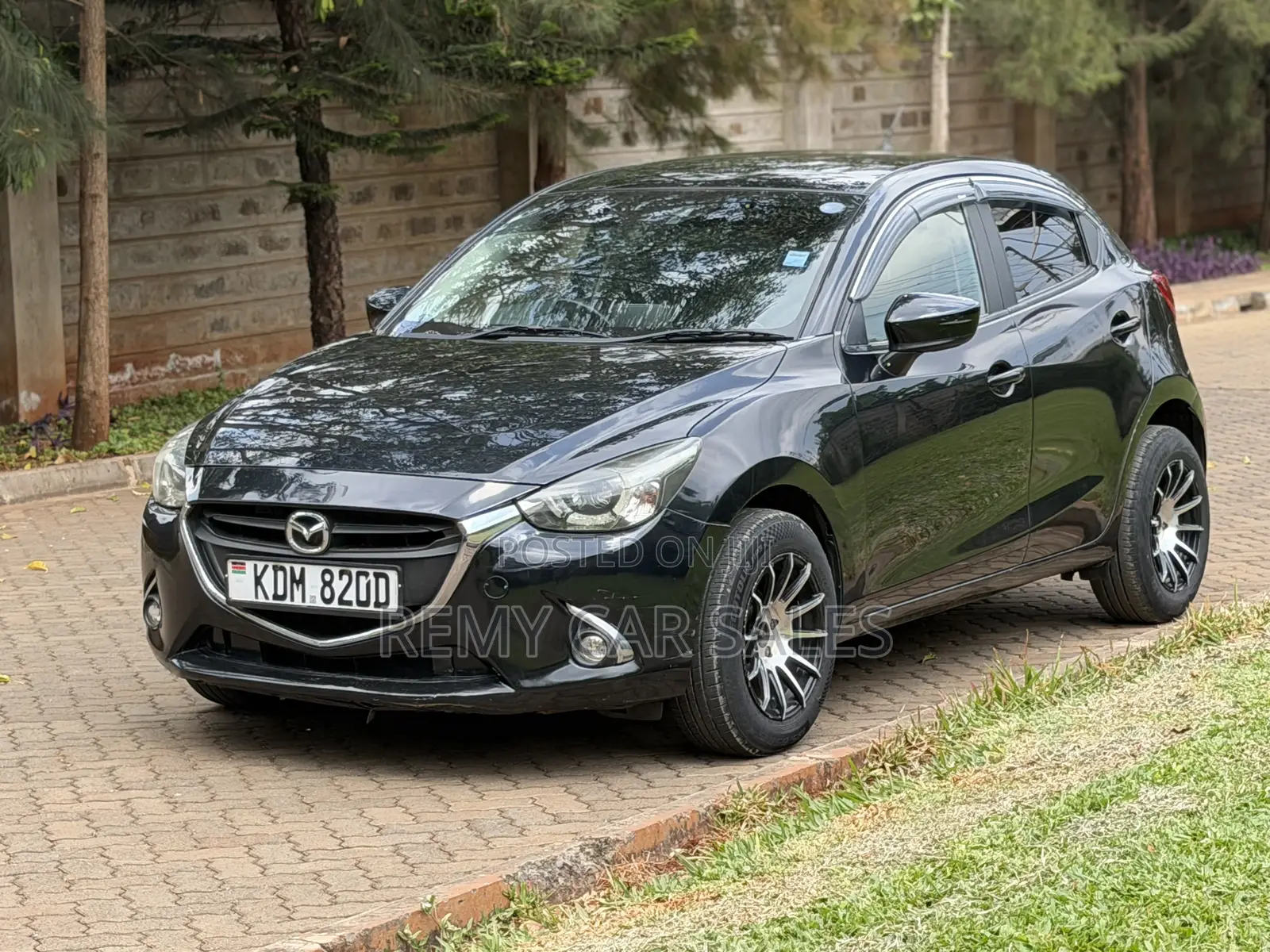 Mazda Demio 2016 Black