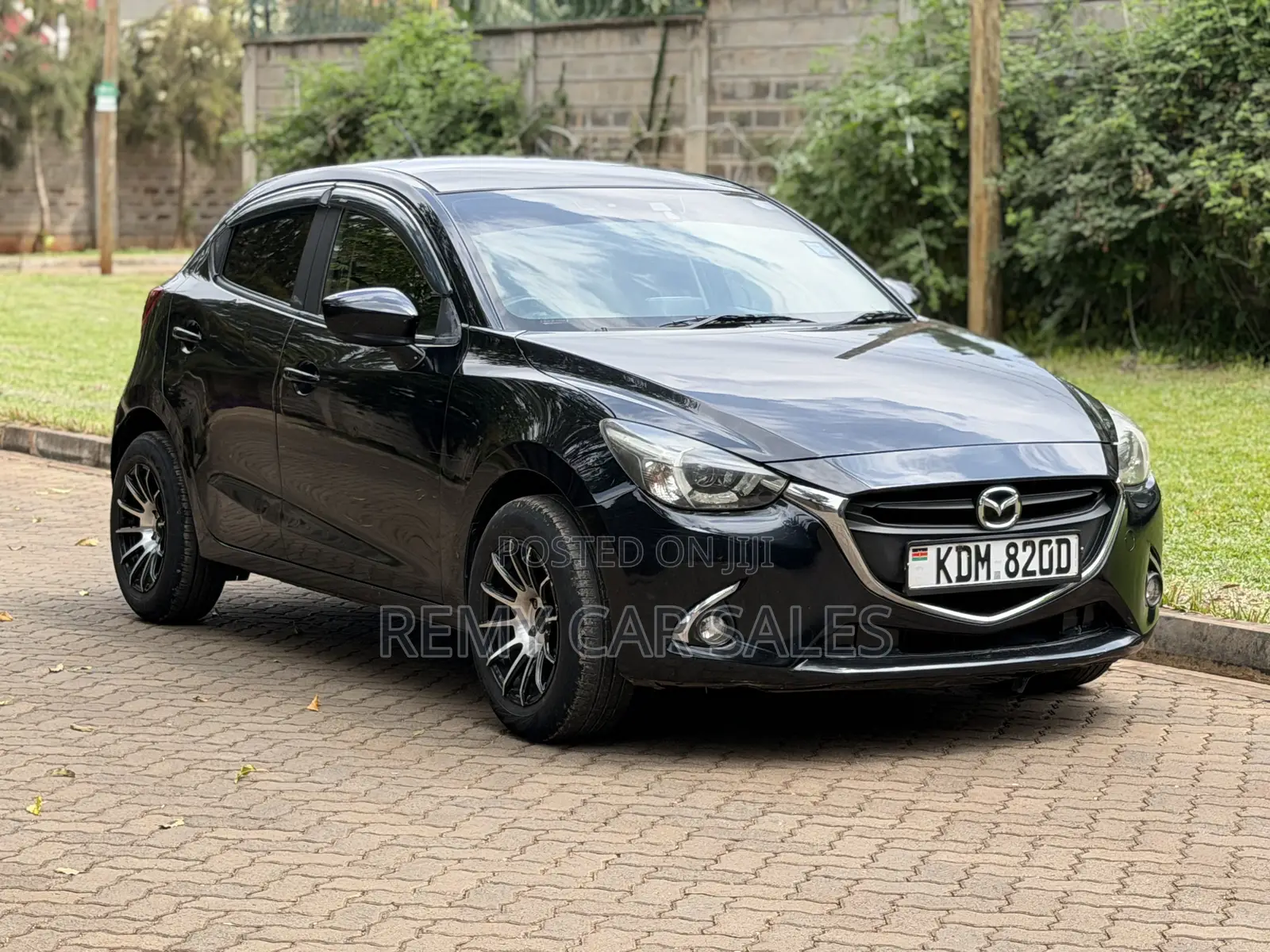 Mazda Demio 2016 Black