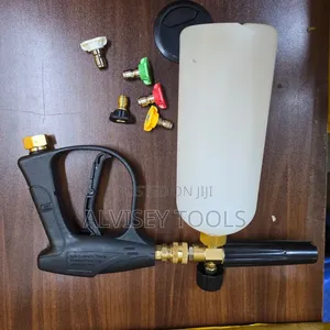 Foam Gun With Alternating Nozzles